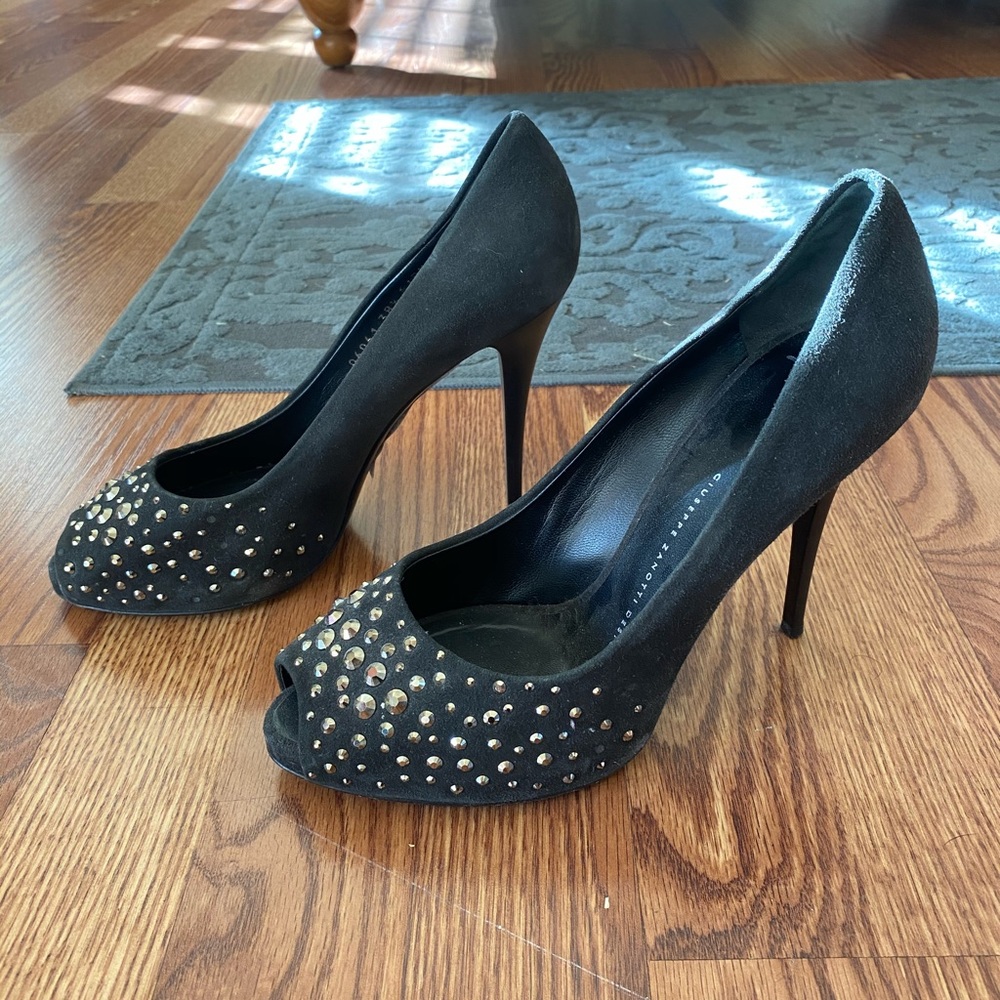 Guiseppe Zanotti Grey Rhinestone Peep Toe Heels